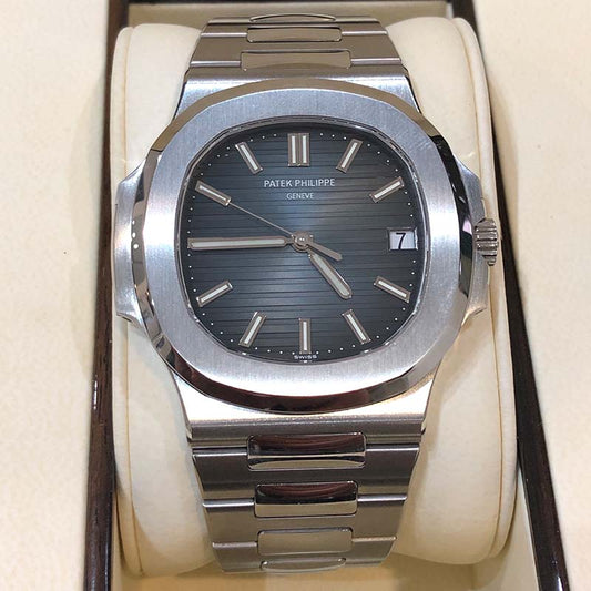 Patek Philippe 5711 Blue Dial - 2018 - Stainless Steel Bracelet Luxury Swiss Watch Certified Pre-Owned Kensington London Boutique - product image f...