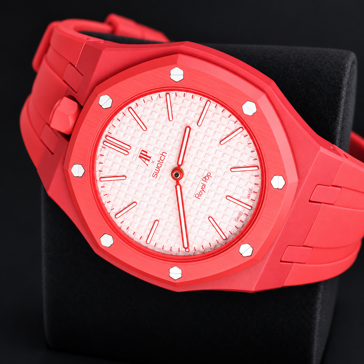 Royal Pop Otto Rosso SSX03R100N pocket watch, three-quarter view of pink-red Bioceramic case