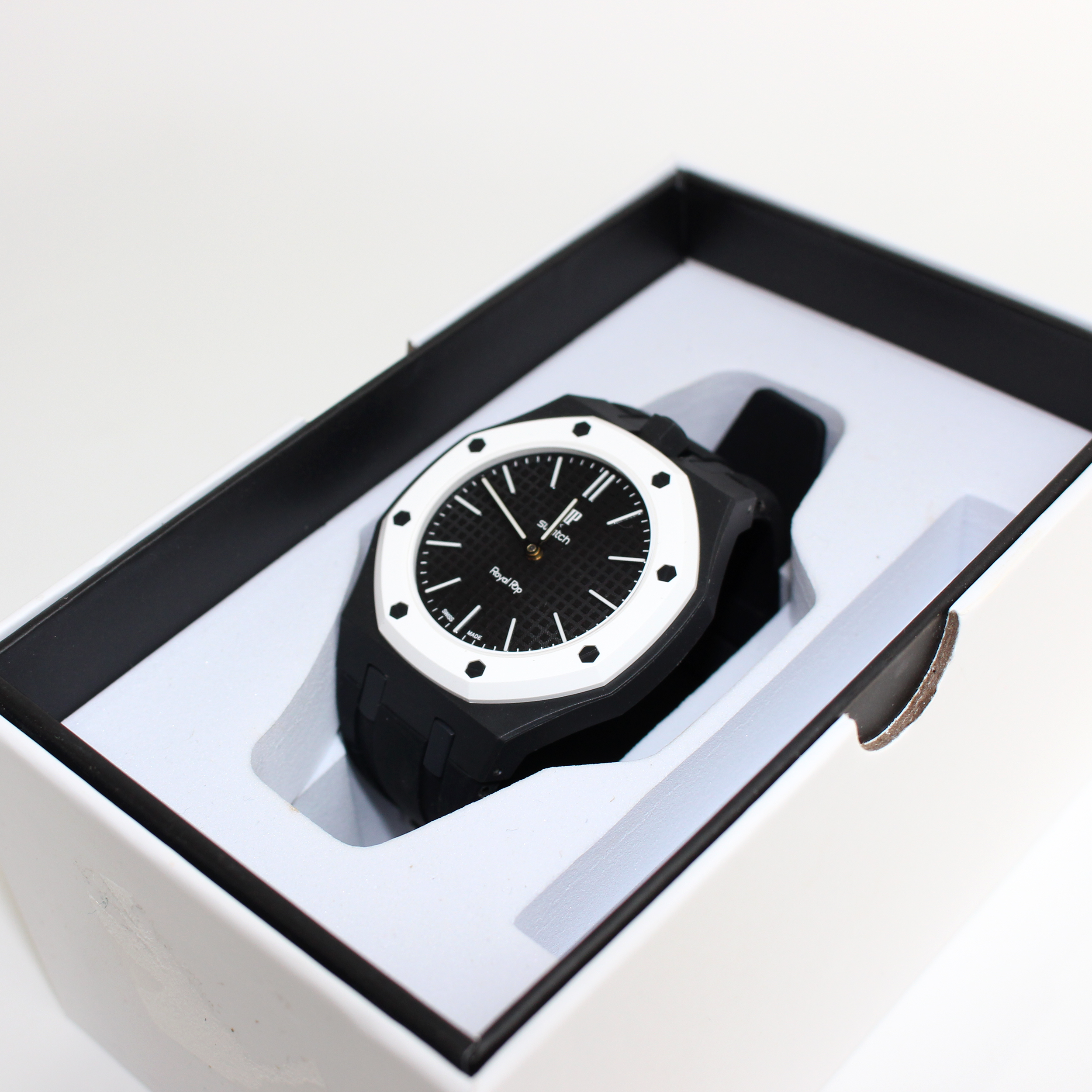 AP Swatch Royal Pop OCHO NEGRO Bio-ceramic Pocket Watch SSX03W101N