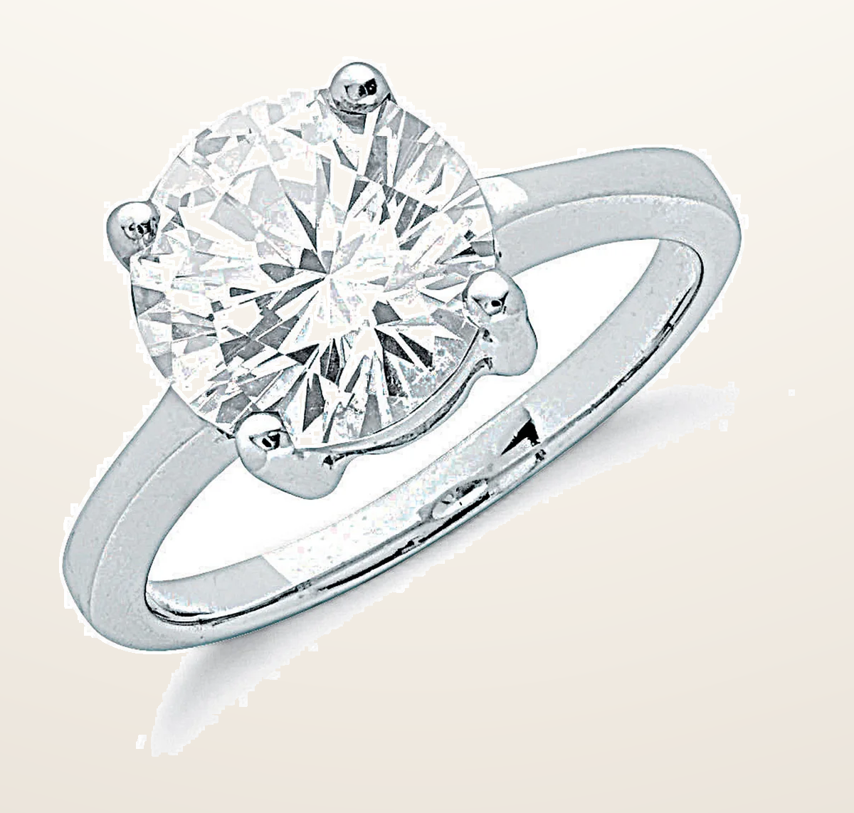 IT_ROLE:detail_crop | Silver Claw Set Cubic Zirconia Solitaire Ring