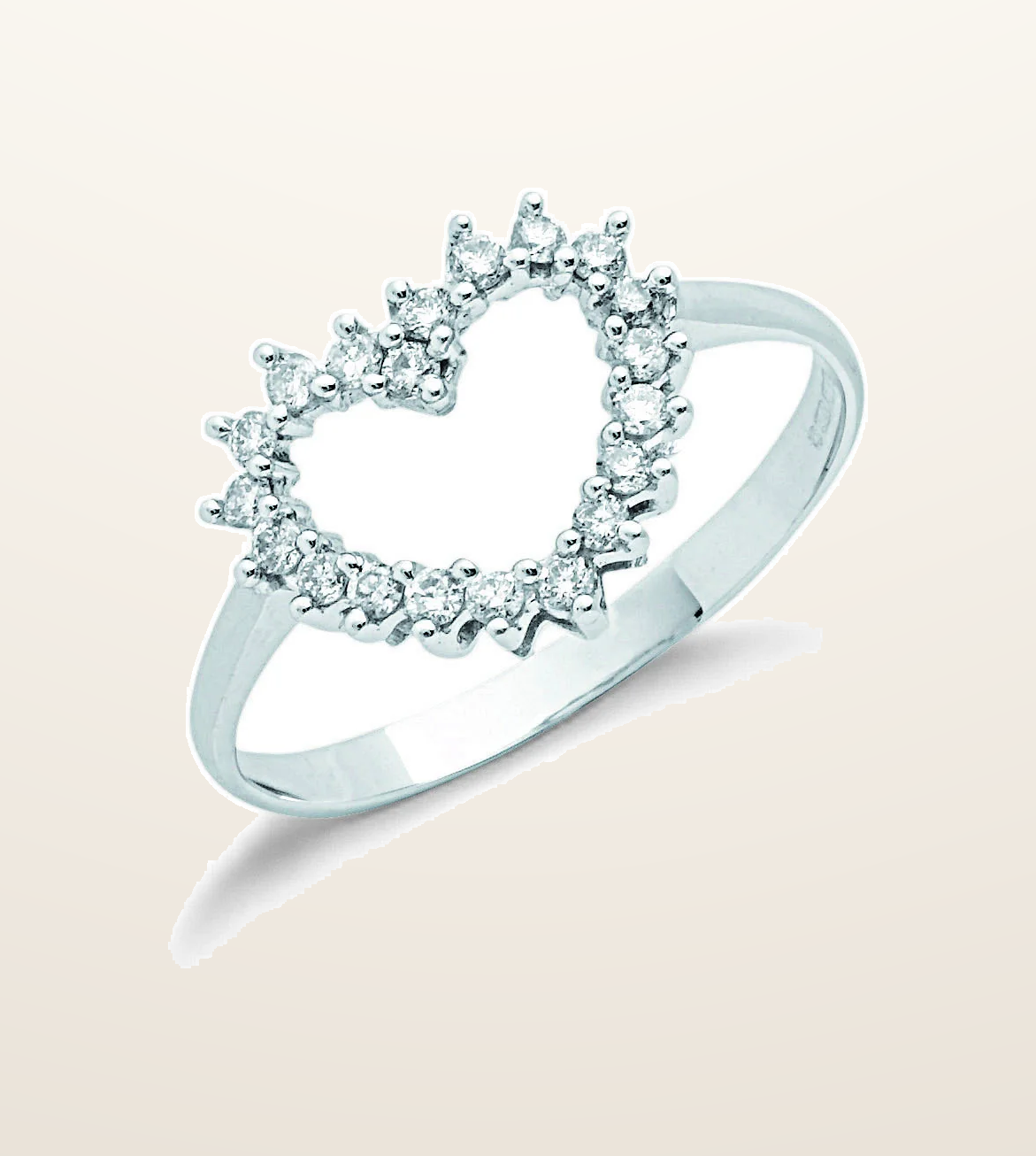 IT_ROLE:presentation_crop | 9ct White Gold 0.25ct Diamond Heart Ring
