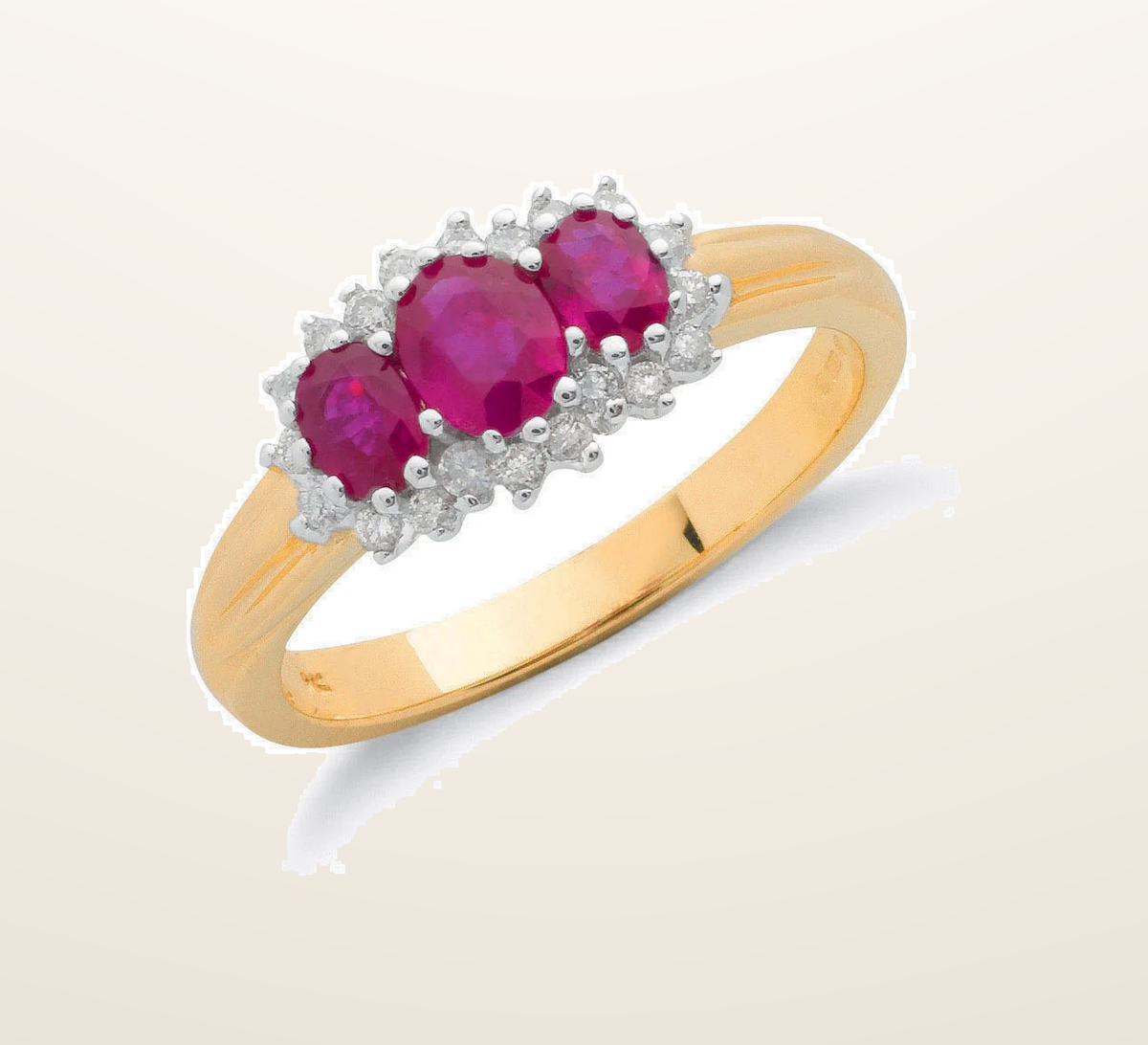 IT_ROLE:presentation_crop | 9ct Yellow Gold 0.20ct Diamond & 0.85ct Ruby Cluster Ring