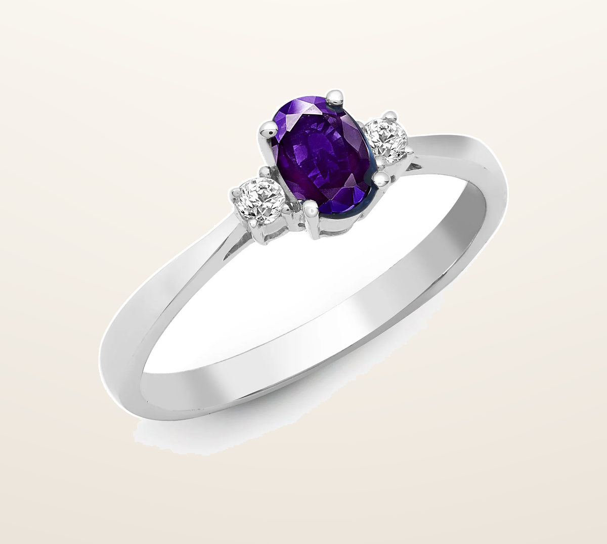 IT_ROLE:presentation_crop | 18ct White Gold Natural Diamond And Tanzanite And 3 Stone Ring