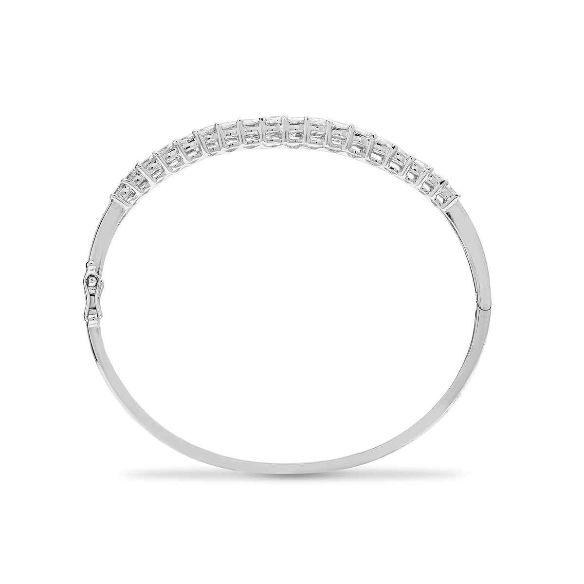 18ct White Gold Natural Diamond Bangle (18BG004) – detail view