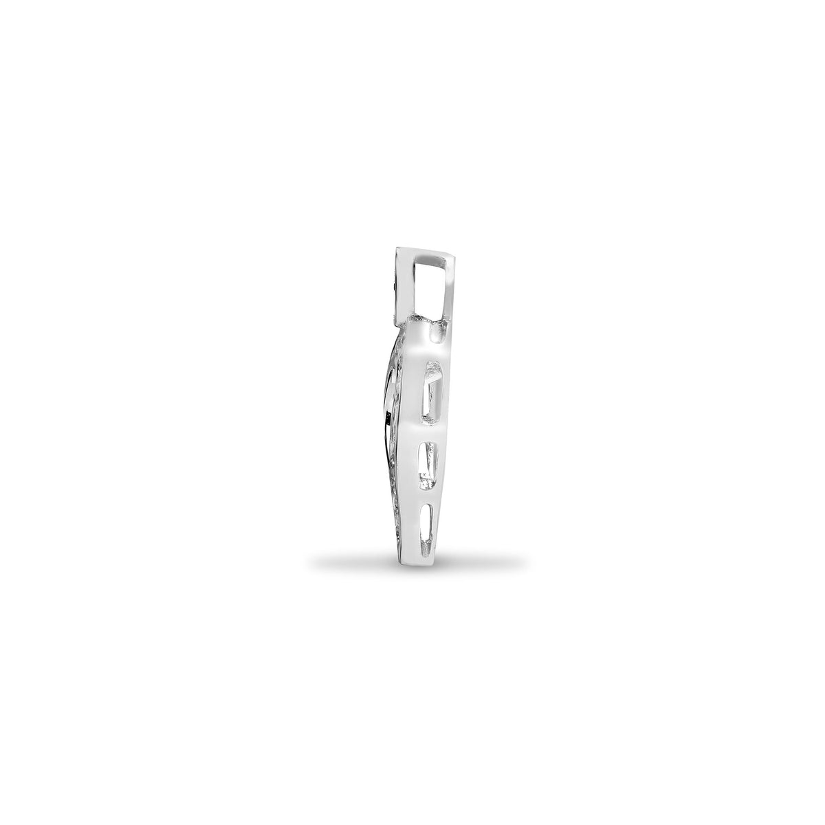 18ct White Gold Natural Diamond Pendant (18P068) – detail view