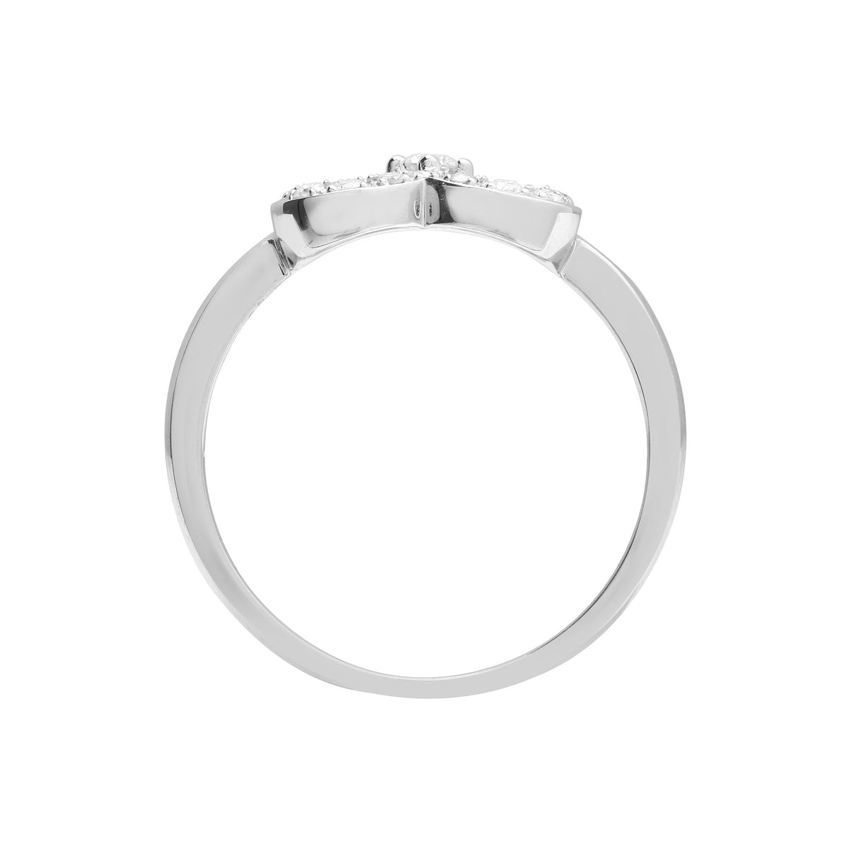 18ct White Gold Heart Shaped Natural Diamond Ring (18R419) – detail view