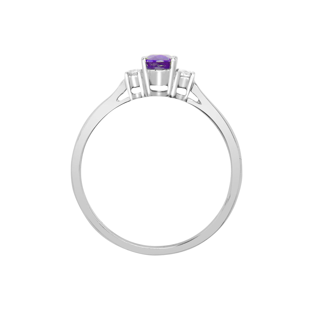 18ct White Gold Natural Diamond And Amethyst And 3 Stone Ring (18R633) – detail view