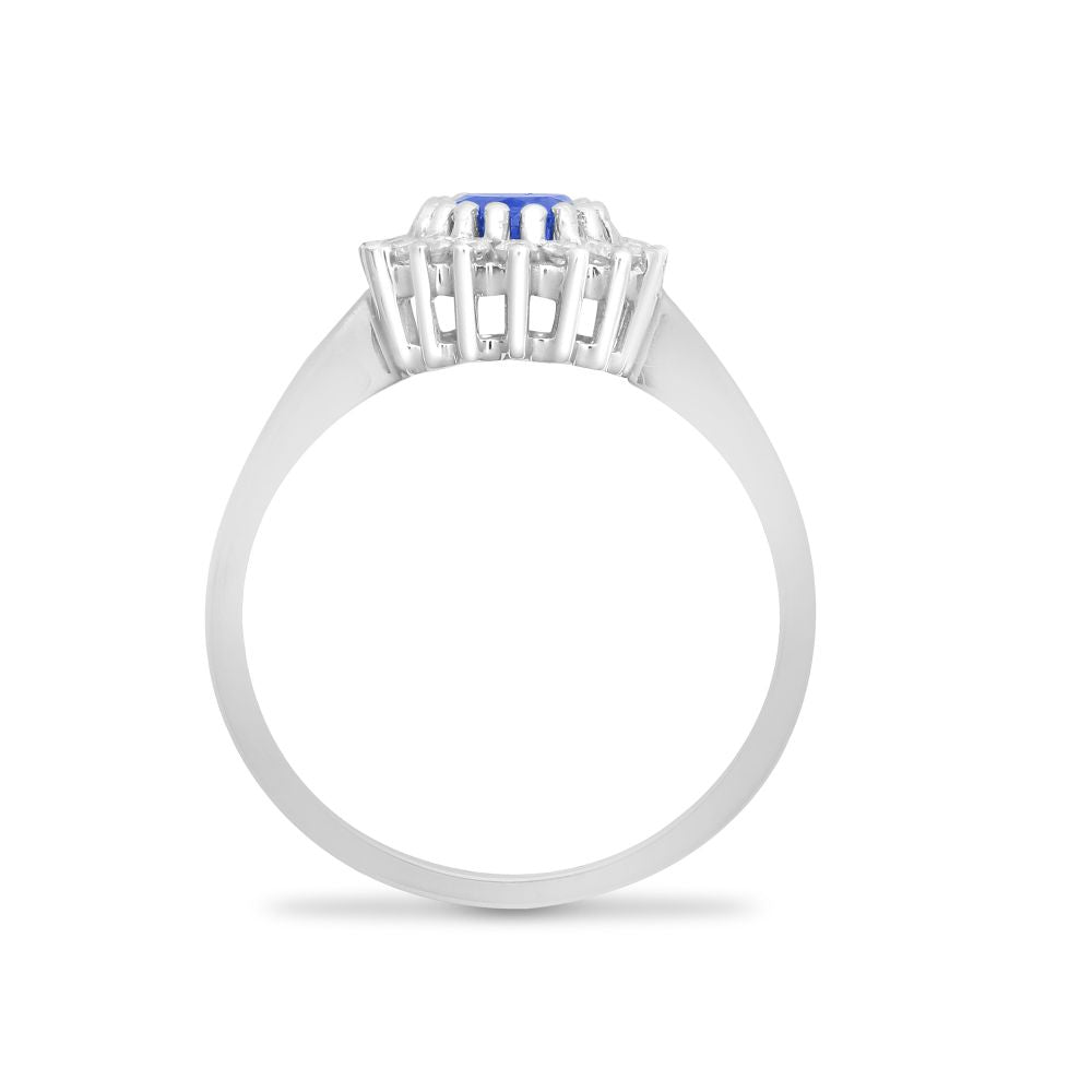 18ct White Gold Natural Diamond And Sapphire Ring (18R996) – detail view