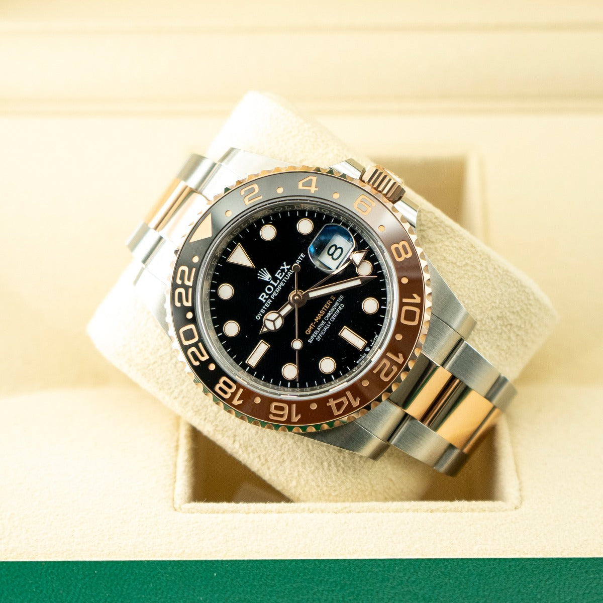ラウ Rolex GMT-Master II 40 126711CHNR Root Beer Black Dial Ceramic