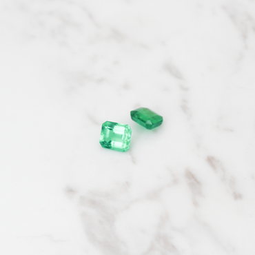 Emerald 2 Stone 2.5CT - Square Cut