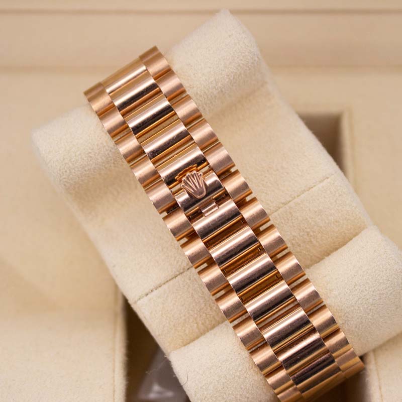 Rolex Daydate 40 228235 Oyster Bracelet Pink Dial Rose Gold 2018 Pristine Condition Fluted Bezel 40 Mm Mechanical Watch - product image from Imperial Tim...