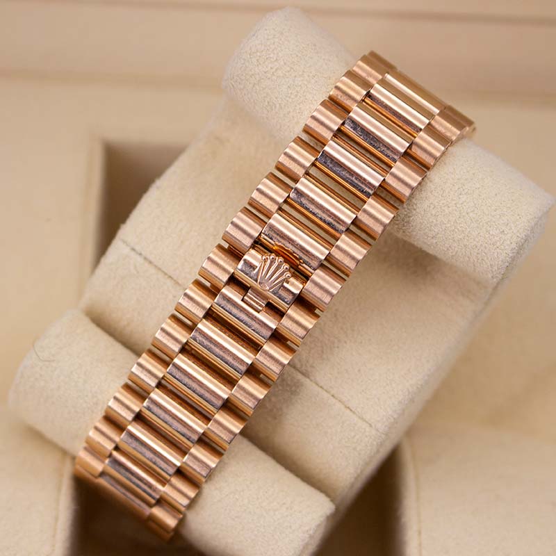 Rolex Daydate 40 228235 Oyster Bracelet Pink Dial Rose Gold 2018 Pristine Condition Fluted Bezel 40 Mm Mechanical Watch - product image from Imperial Tim...