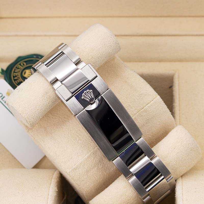 Rolex Daytona 116500LN 40mm White Dial Oyster Bracelet 2022