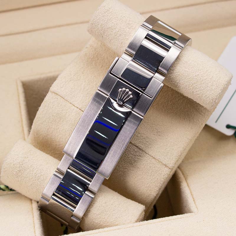 Rolex Gmt-master II 2019 Batman Oyster Bracelet Black Dial Stainless Steel 2019 Pristine Condition Fixed 40 Mm Mechanical Watch - product image fro...