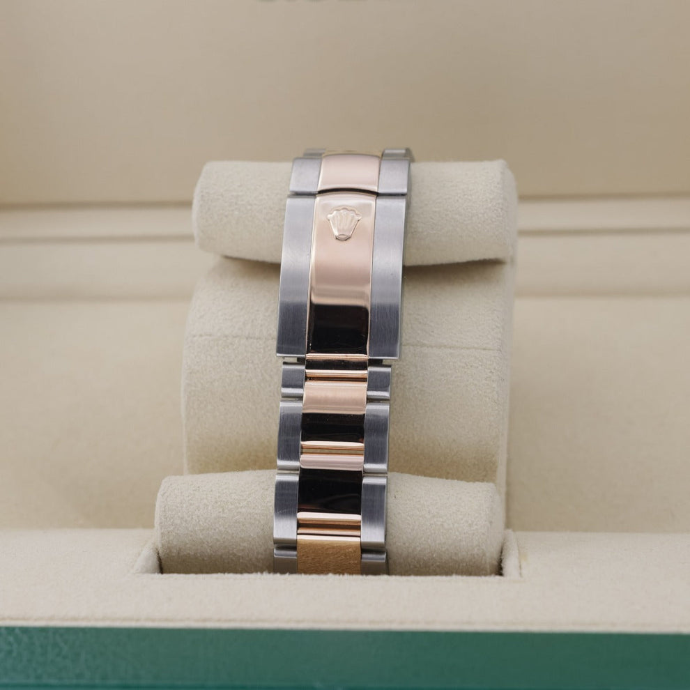 Rolex Datejust 36 116261 Oyster Bracelet White Dial Rose Gold 2005 Pristine Condition Thurn-o-graph 36mm Mechanical Watch - product image from Imp...