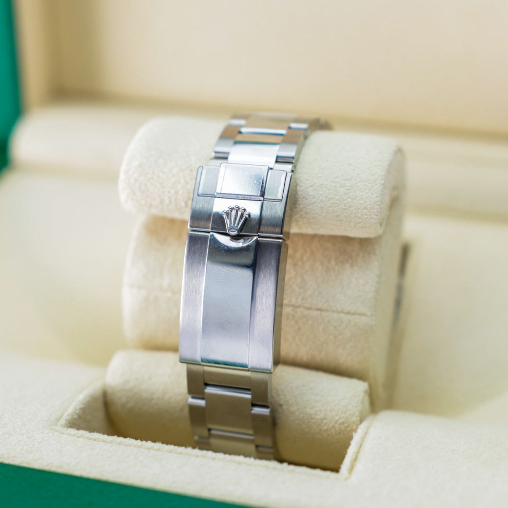 Rolex Yacht-Master 40 reference 126622, rhodium dial, Oyster bracelet and platinum 60-minute bezel, 2024