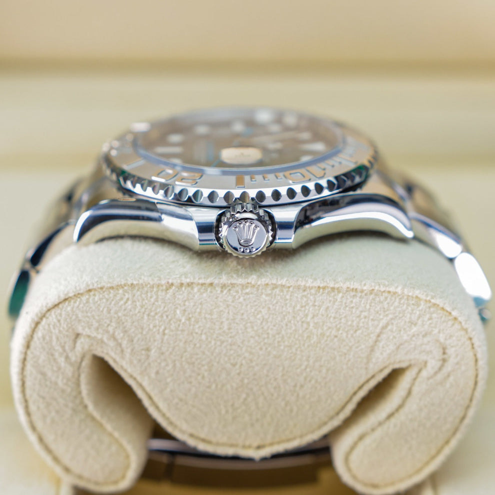 Rolex Yacht-Master 40 reference 126622, rhodium dial, Oyster bracelet and platinum 60-minute bezel, 2024
