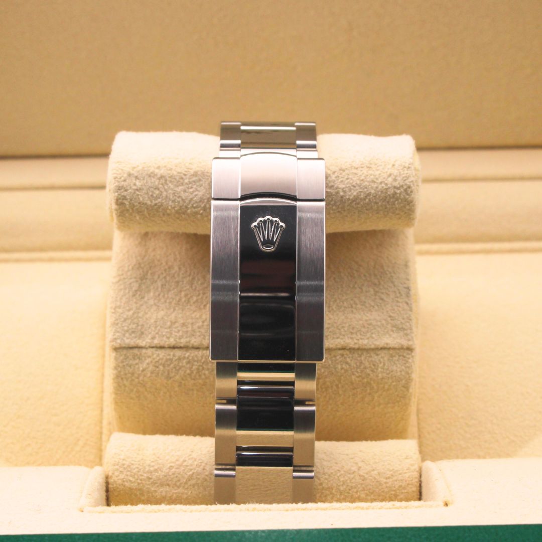 Rolex Milgauss 116400GV Black Dial 2021