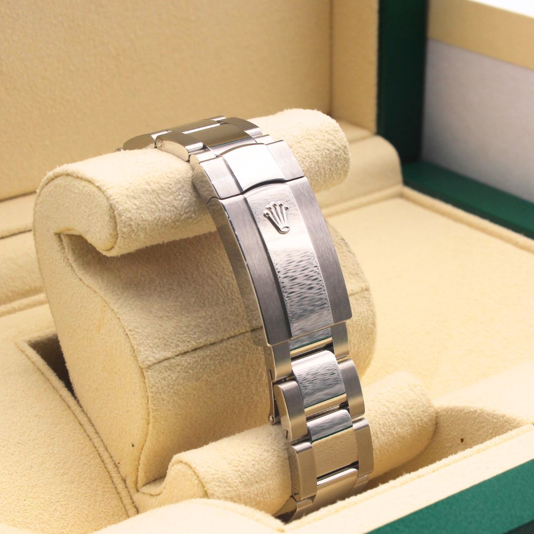 Rolex Milgauss 116400GV Black Dial 2021