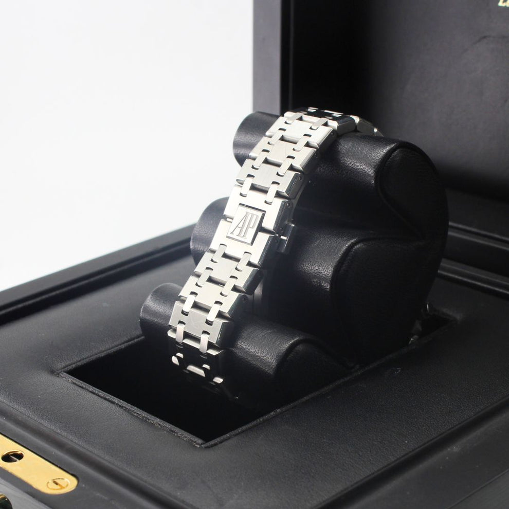 nan audemars piguet royal oak 26320st oo 1220st 01 black dial 2015 - product image from Imperial Time UK Ltd