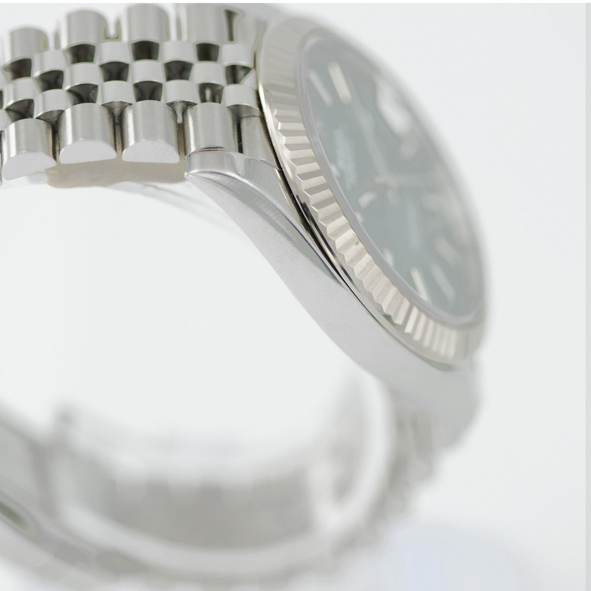 Rolex Datejust 41 126334 Jubilee Bracelet Green Dial Stainless Steel 2022 Unworn Condition Fluted Bezel 41 Mm Mechanical Watch - product image from Imper...