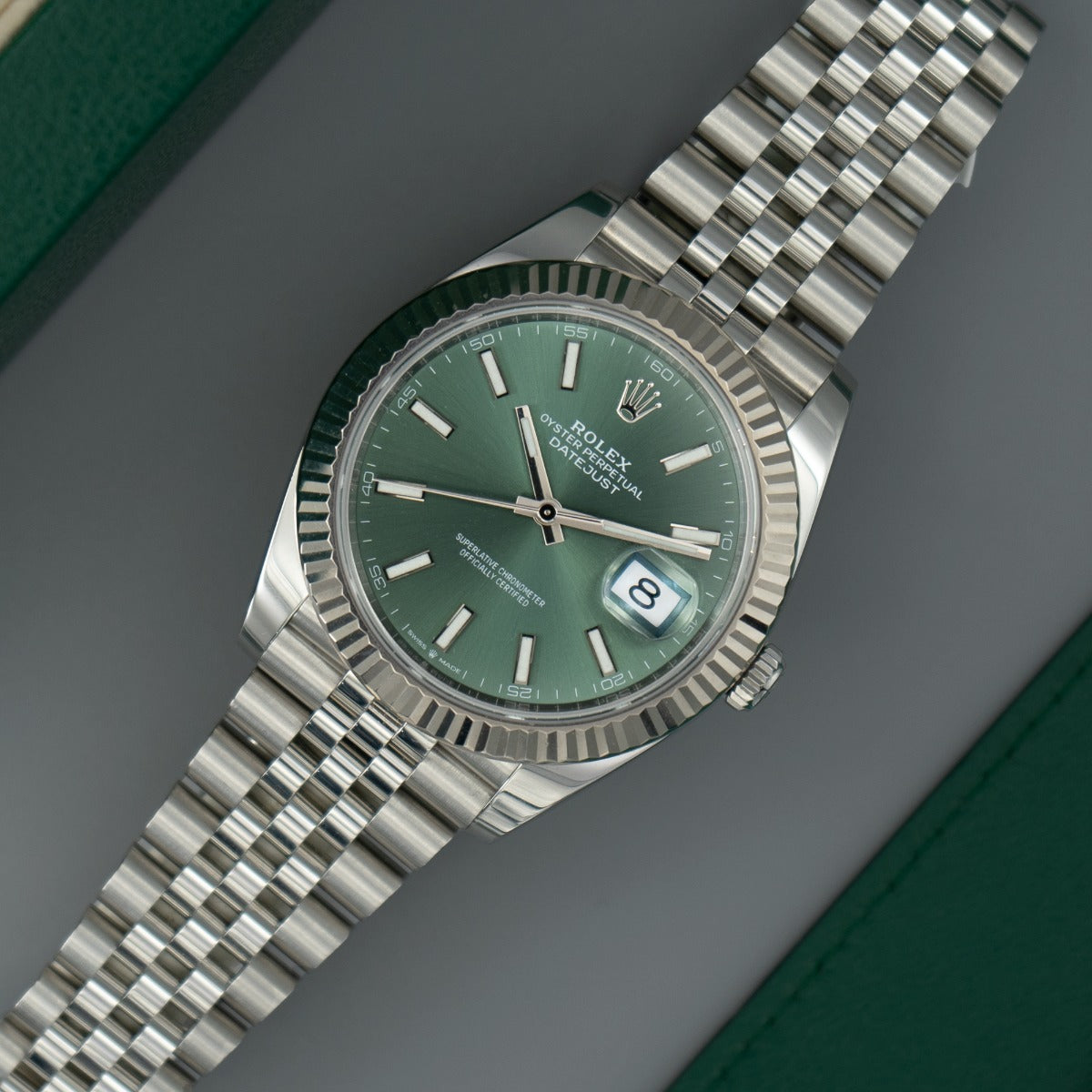 Rolex Datejust 41 126334 Jubilee Bracelet Green Dial Stainless Steel 2022 Unworn Condition Fluted Bezel 41 Mm Mechanical Watch - product image from Imper...