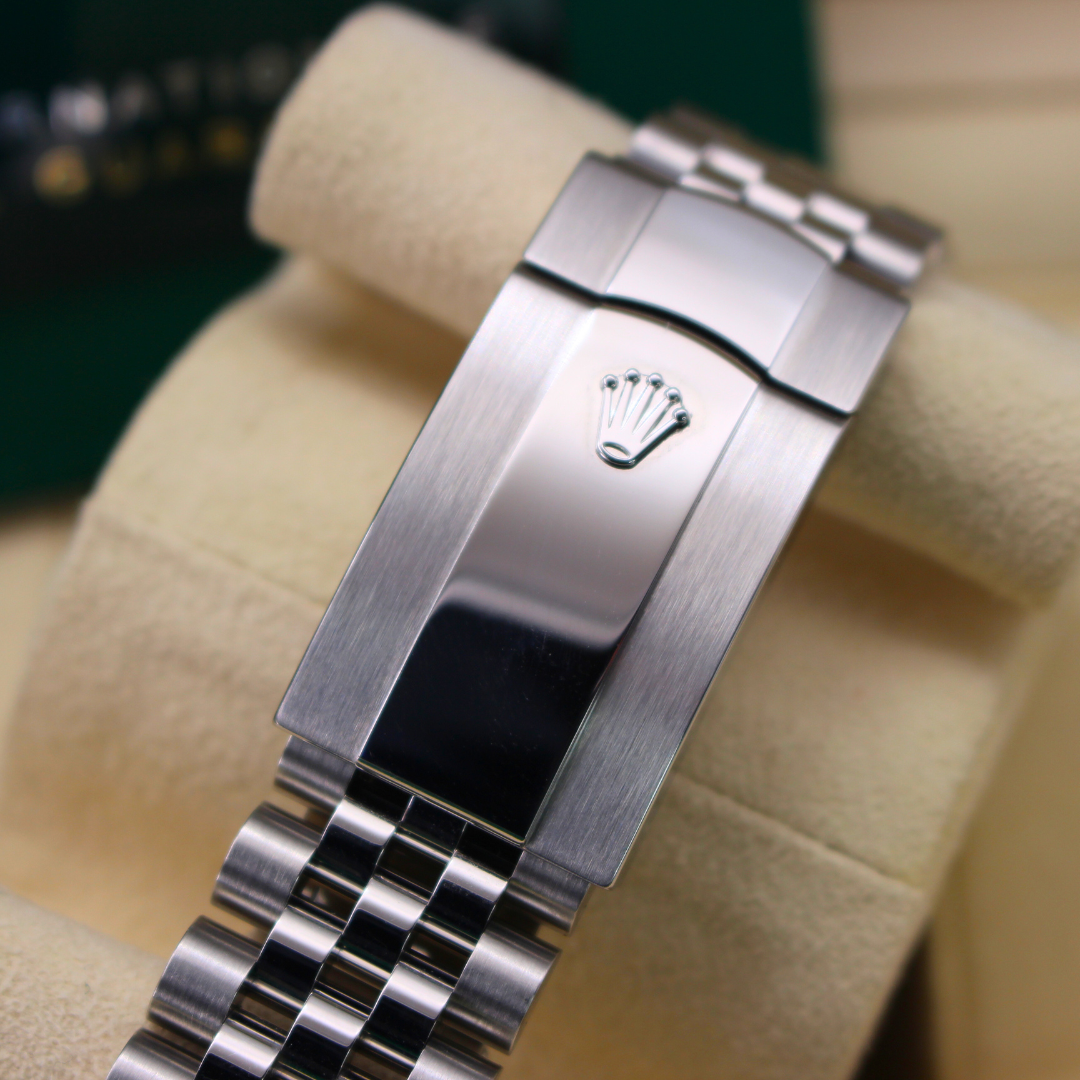 Rolex Sky-Dweller 326934 Blue Dial Jubilee Bracelet 2023 New Card