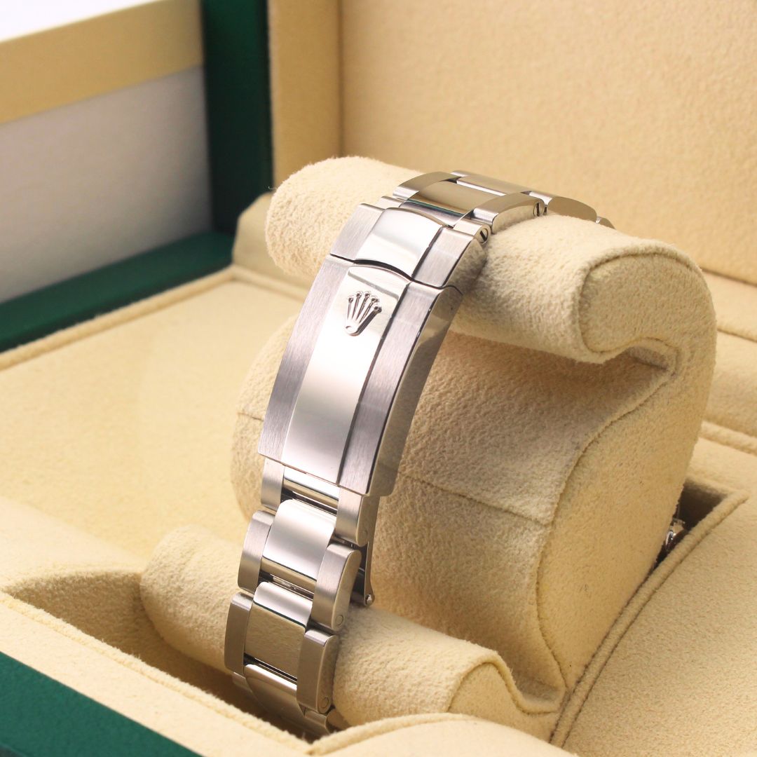 Rolex Milgauss 116400GV Black Dial 2021