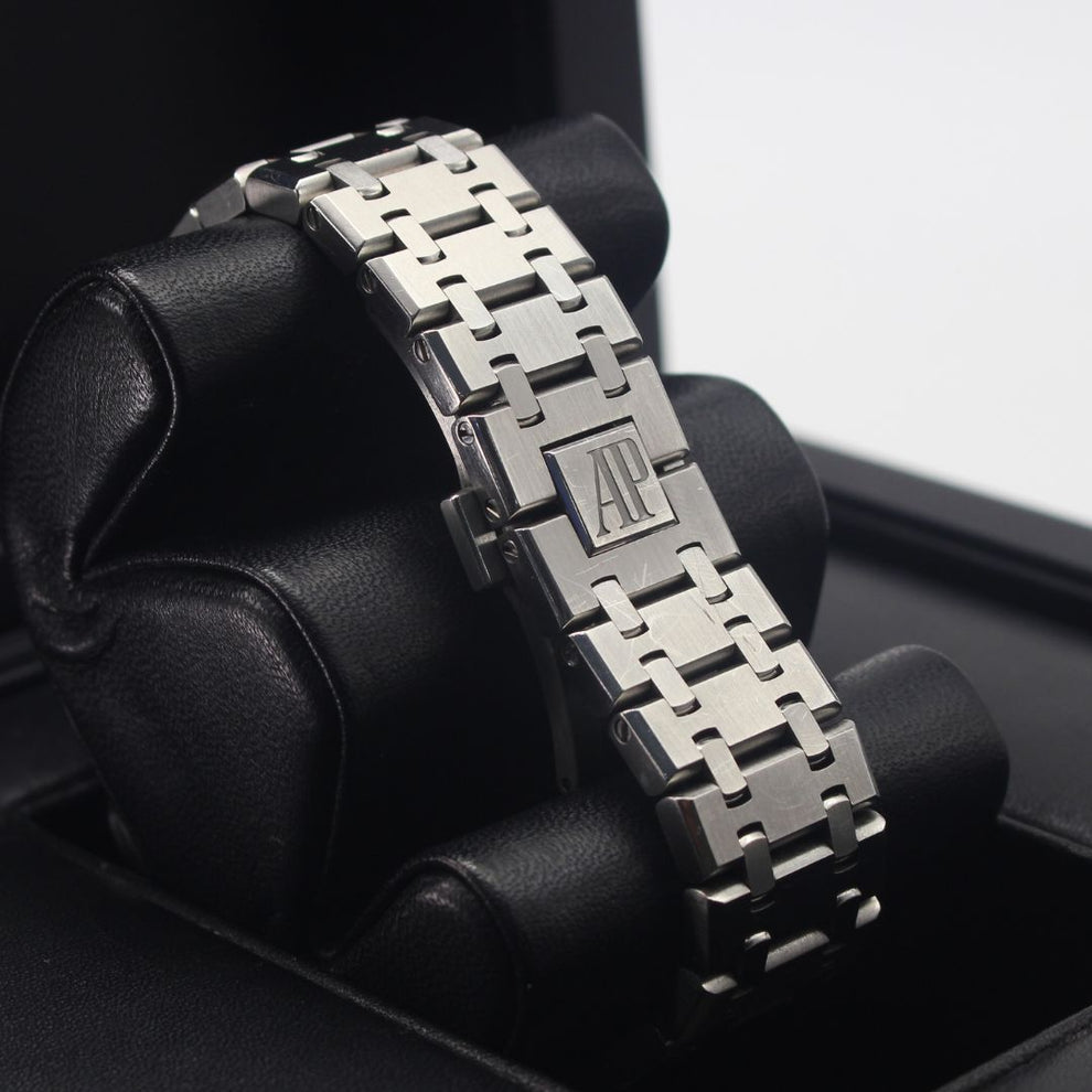 nan audemars piguet royal oak 26320st oo 1220st 01 black dial 2015 - product image from Imperial Time UK Ltd