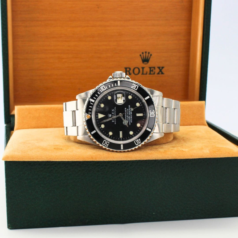 Rolex Submariner Date 16800 Oyster Bracelet Black Dial Stainless Steel 1979 Pristine Condition Bidirectional Rotating 40 Mm - product image from Im...