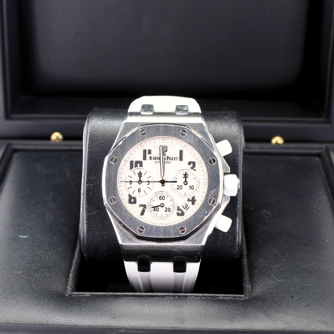 Audemars Piguet 26283ST.OO.D010CA.01 Royal Oak Offshore White Dial Rubber Strap