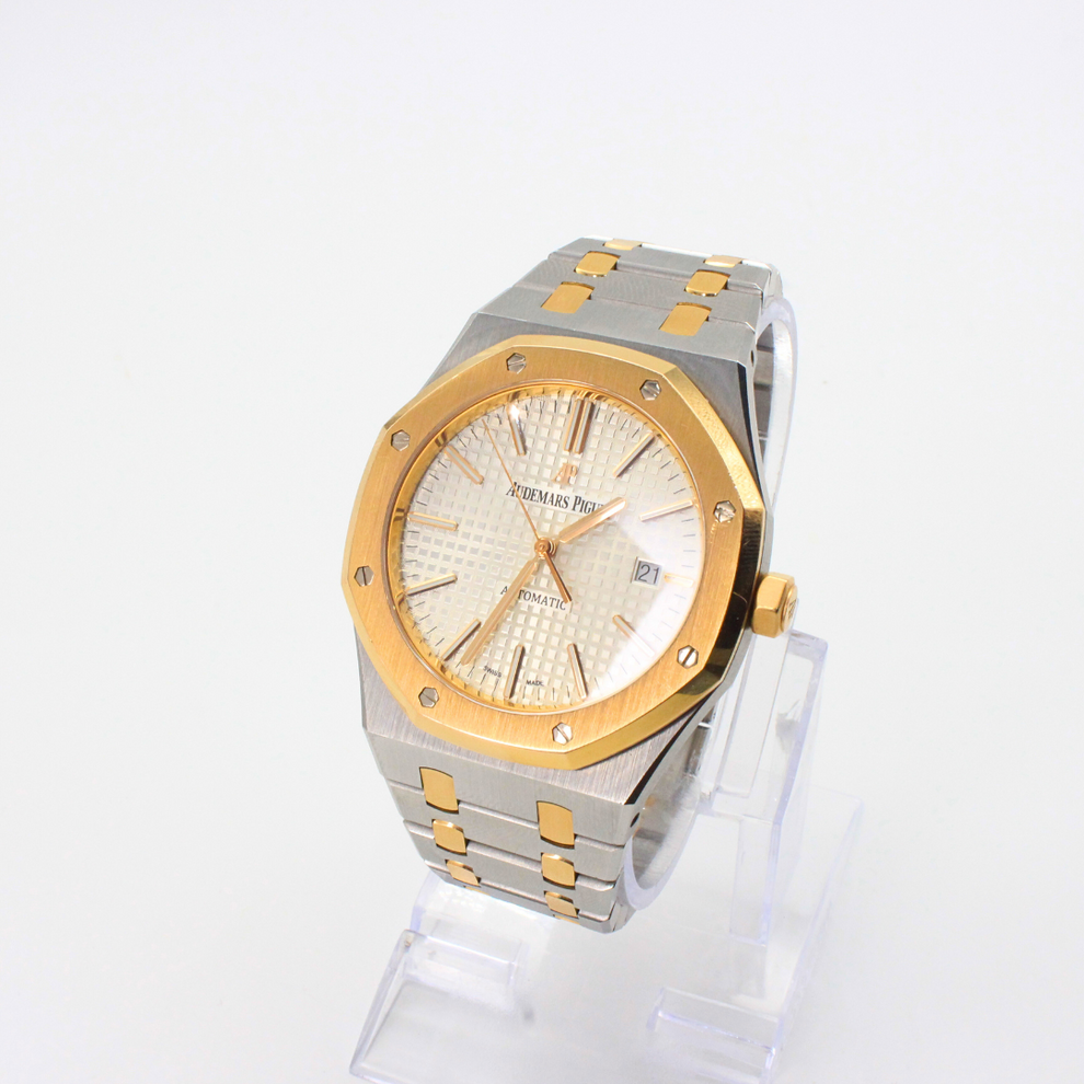 nan audemars piguet royal oak selfwinding 15400sr oo 1220or 01 2016 - product image from Imperial Time UK Ltd