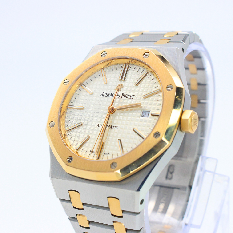 nan audemars piguet royal oak selfwinding 15400sr oo 1220or 01 2016 - product image from Imperial Time UK Ltd