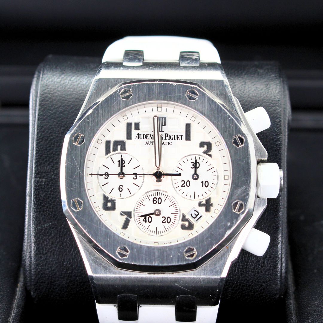 Audemars Piguet 26283ST.OO.D010CA.01 Royal Oak Offshore White Dial Rubber Strap