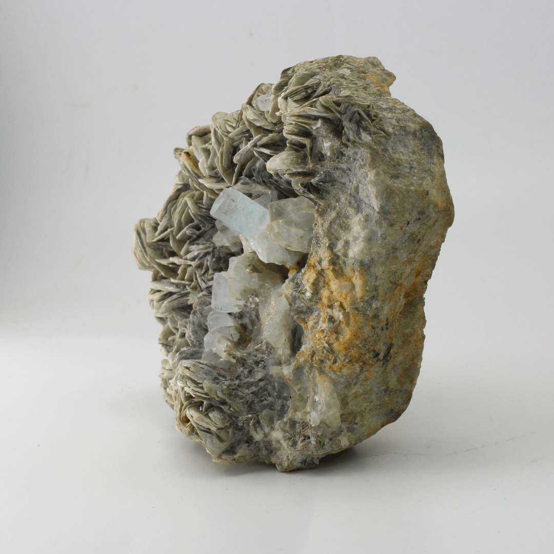 Aquamarine Naturally Terminated Himalayas 698 Natural Mineral Specimen Fine Collectable Cabinet Display Piece Geological Interest