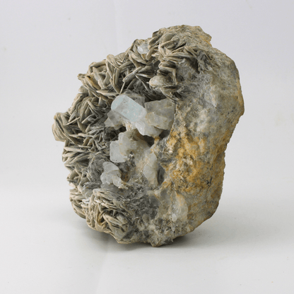 Aquamarin, natürlich terminiert, Himalaya, 698 g, natürliches Mineralien-Exemplar, feines Sammlerstück, Kabinett-Ausstellungsstück, geologisches Interesse