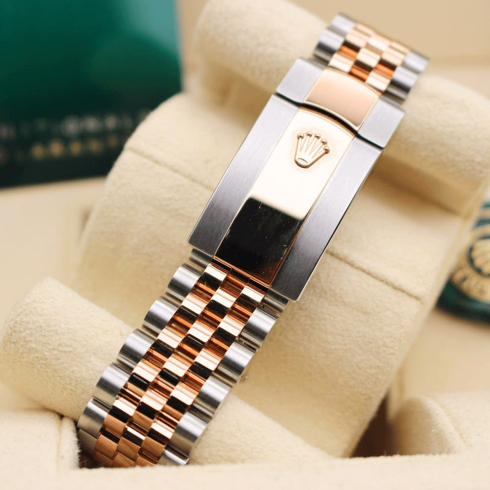 Rolex Datejust 41 126301 Wimbledon Oyster Bracelet Green Dial Rose Gold 2023 Unworn Condition Fluted Bezel 41 Mm Mechanical Watch - product image from Im...
