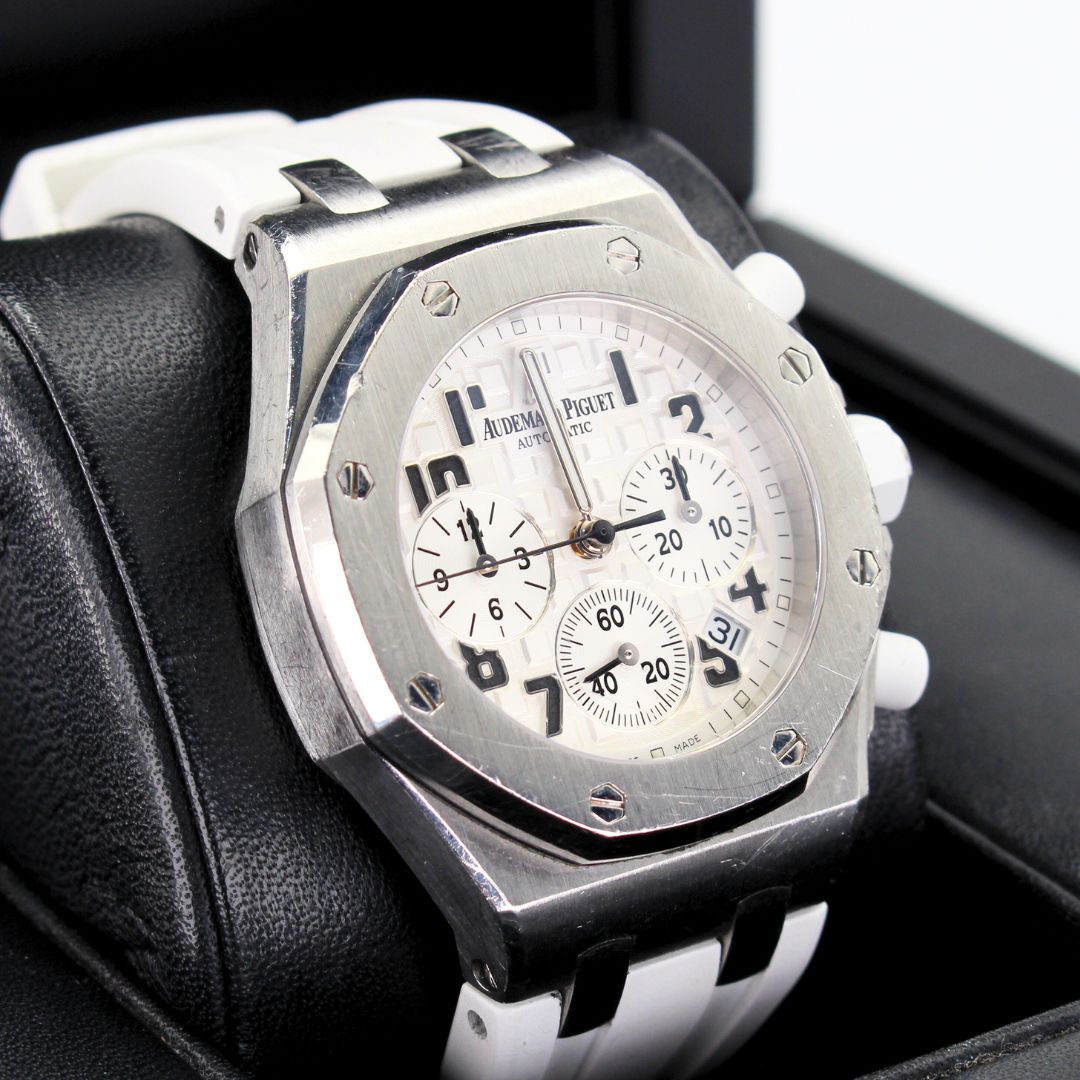 Audemars Piguet 26283ST.OO.D010CA.01 Royal Oak Offshore White Dial Rubber Strap