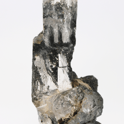 Quarz mit Chlorit, natürlich terminiert, Himalaya, 324, natürliches Mineralienmuster, feines Sammlerstück für Vitrine, geologisches Interesse