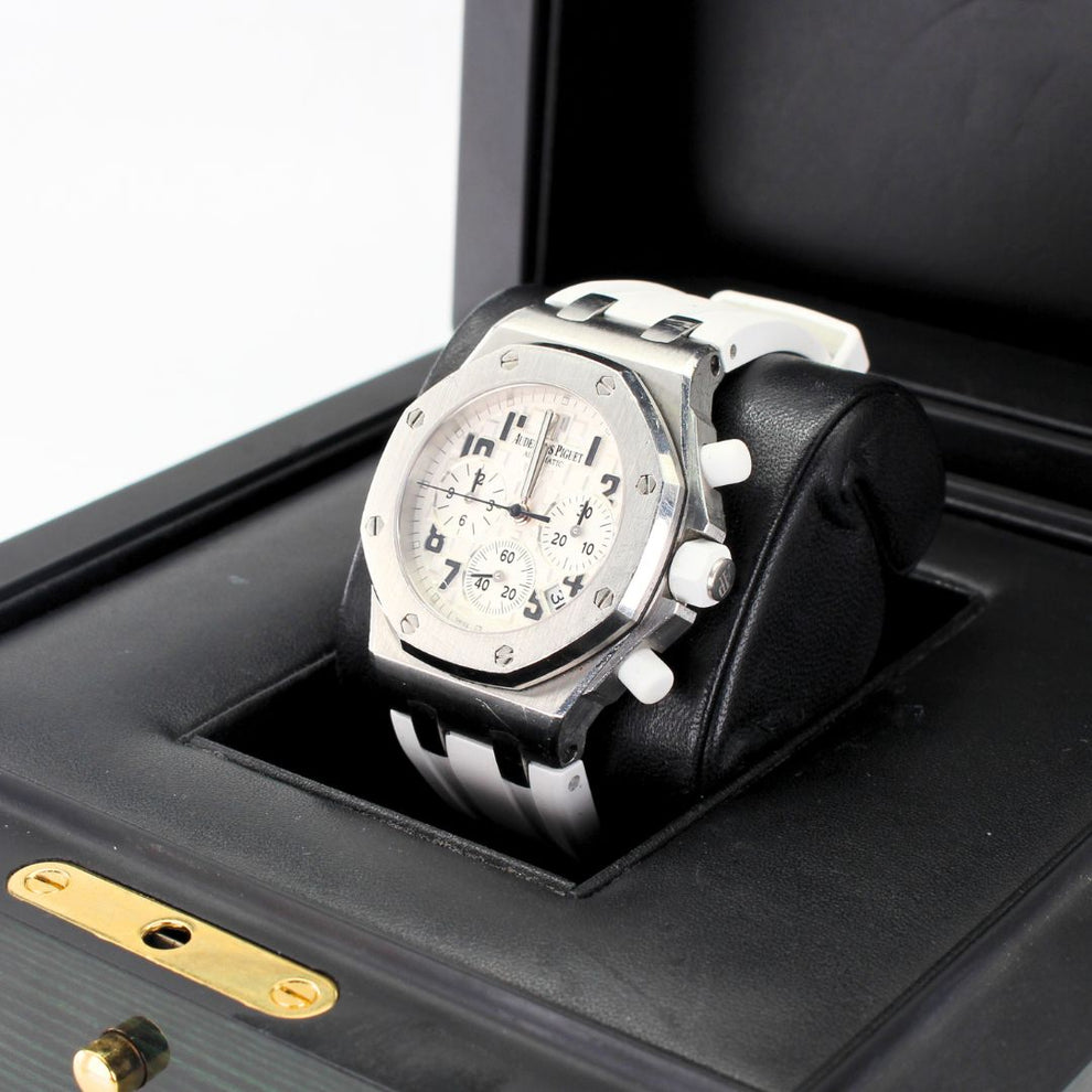 nan audemars piguet 26283st oo d010ca 01 royal oak offshore white dial rubber strap - product image from Imperial Time UK Ltd