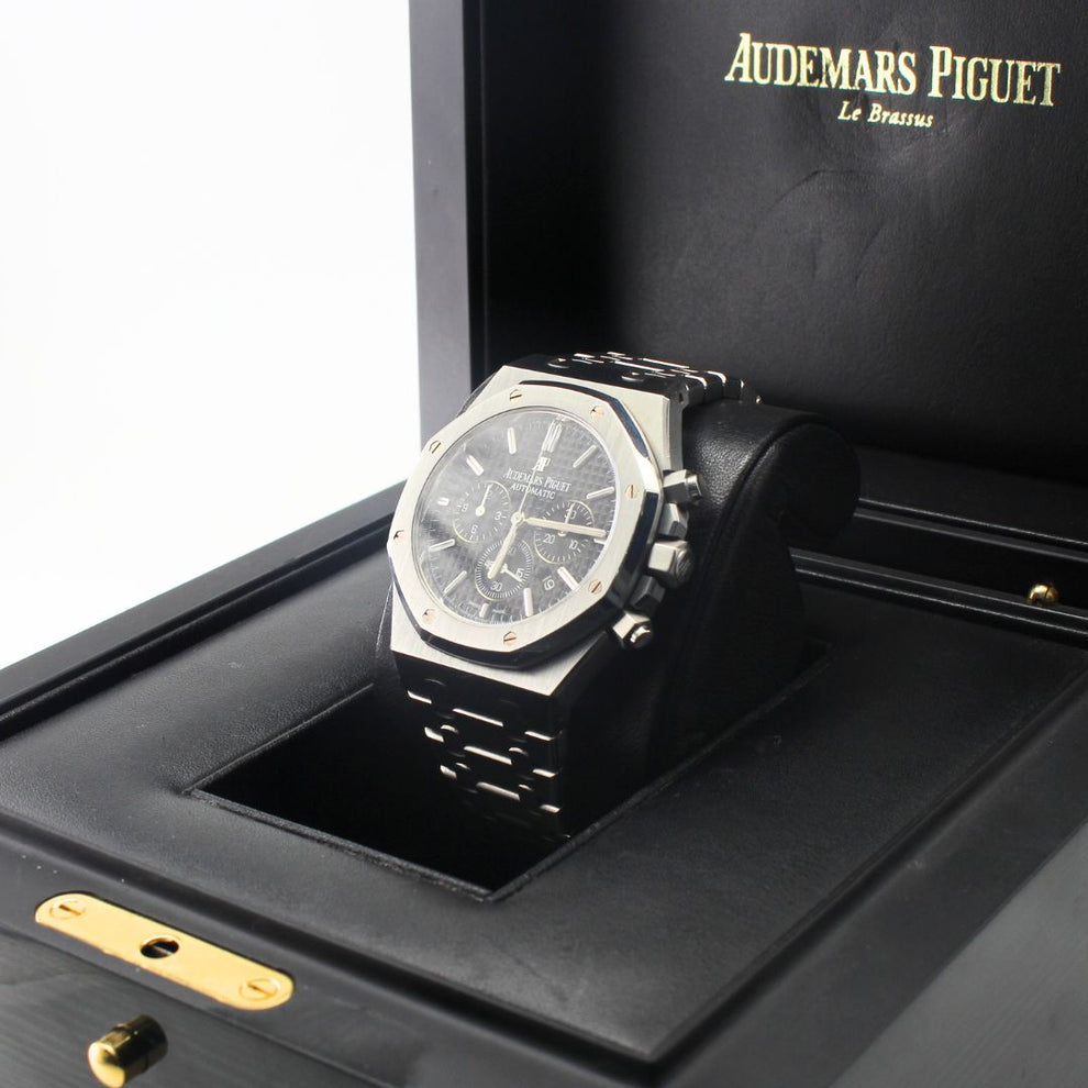 nan audemars piguet royal oak 26320st oo 1220st 01 black dial 2015 - product image from Imperial Time UK Ltd