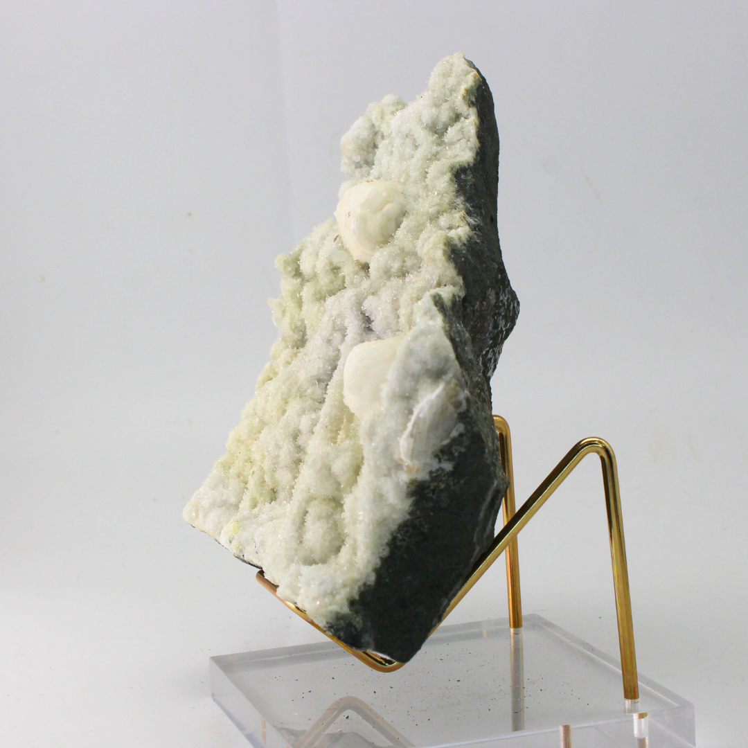 Frosted Chalcedony Naturally Terminated Zambia 826g