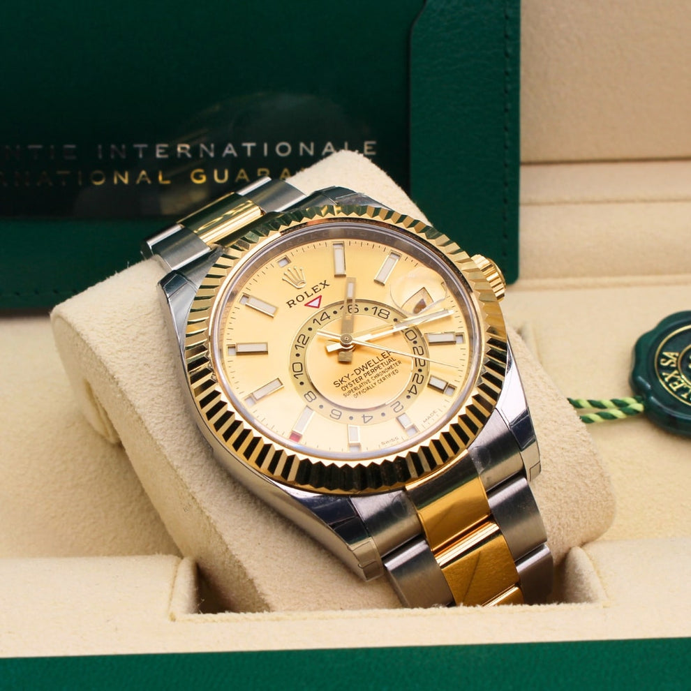 Rolex Sky-dweller Champagne 326933 Oyster Bracelet Champagne Dial Yellow Gold 2022 Unworn Condition 24-hour 42 Mm Mechanical - product image from I...