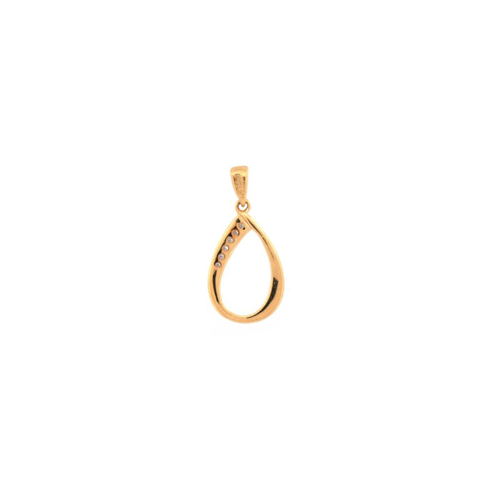 Anhänger aus 9 Karat Gelbgold mit 0,03 Karat Diamanten