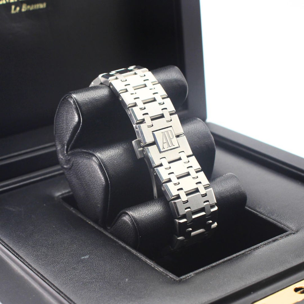 nan audemars piguet royal oak 26320st oo 1220st 01 black dial 2015 - product image from Imperial Time UK Ltd