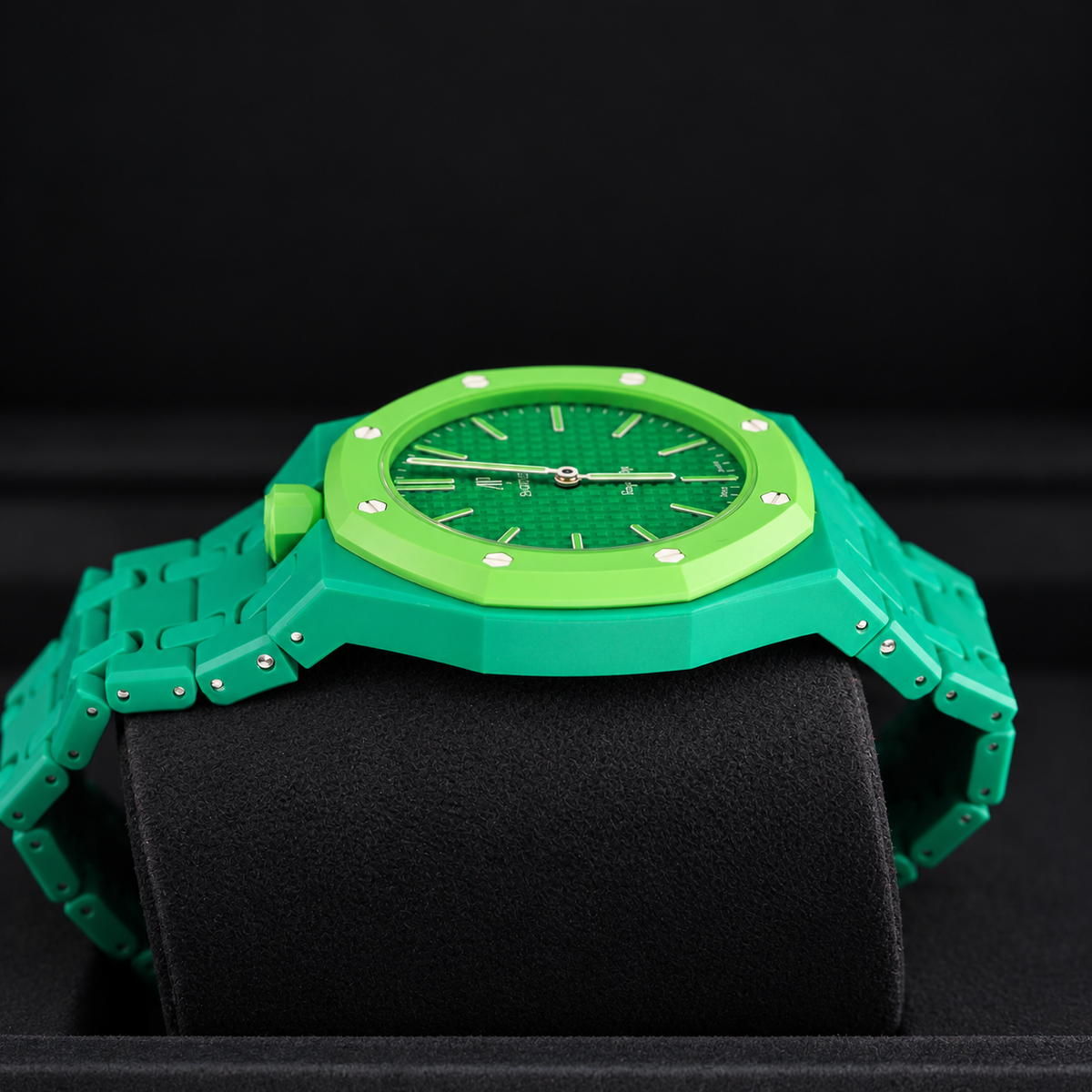 Royal Pop GREEN EIGHT side profile showing green compatible case, linked bracelet and lime-green bezel