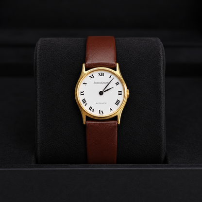 Jaeger-LeCoultre 8000-21 vintage ladies watch in 18K yellow gold