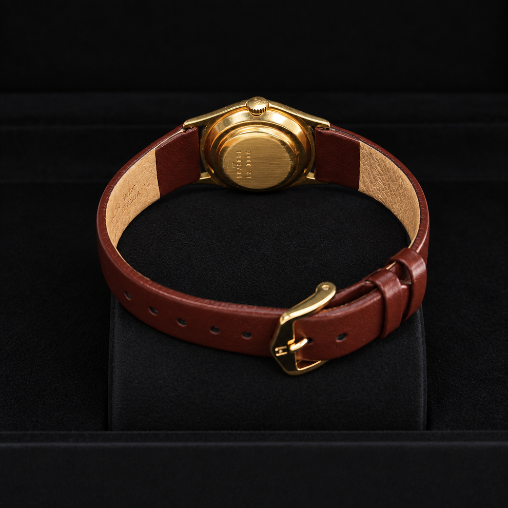 Jaeger-LeCoultre 8000-21 18K yellow gold case with brown leather strap