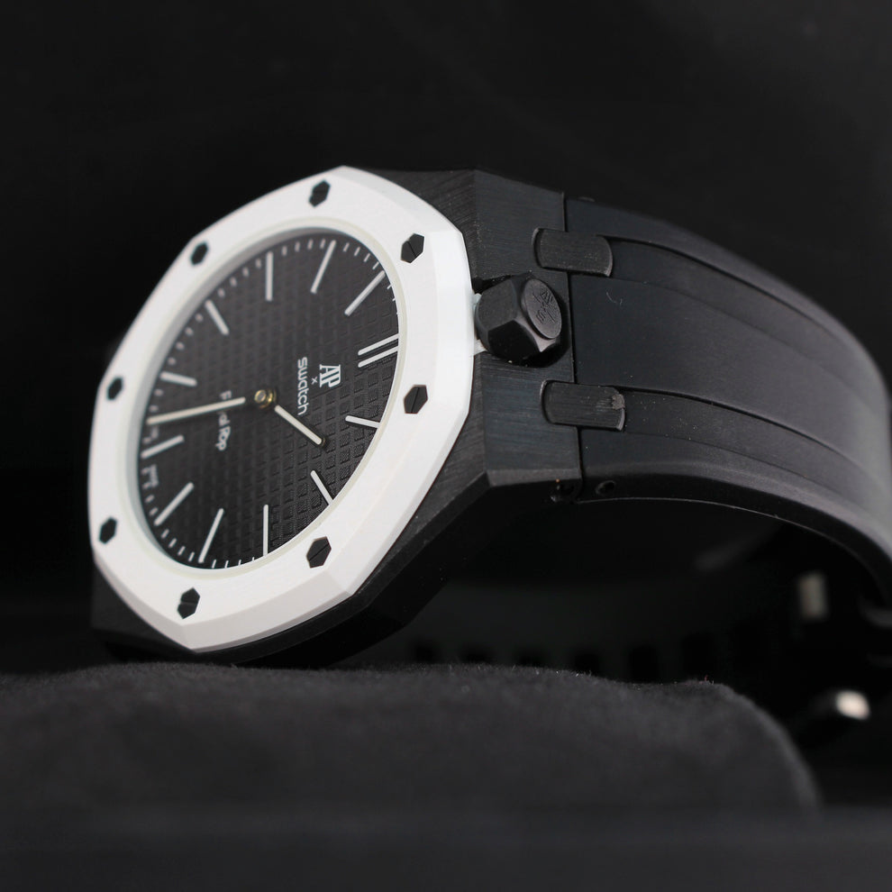 Royal Pop OCHO NEGRO low angled view showing black crown, white bezel and black strap