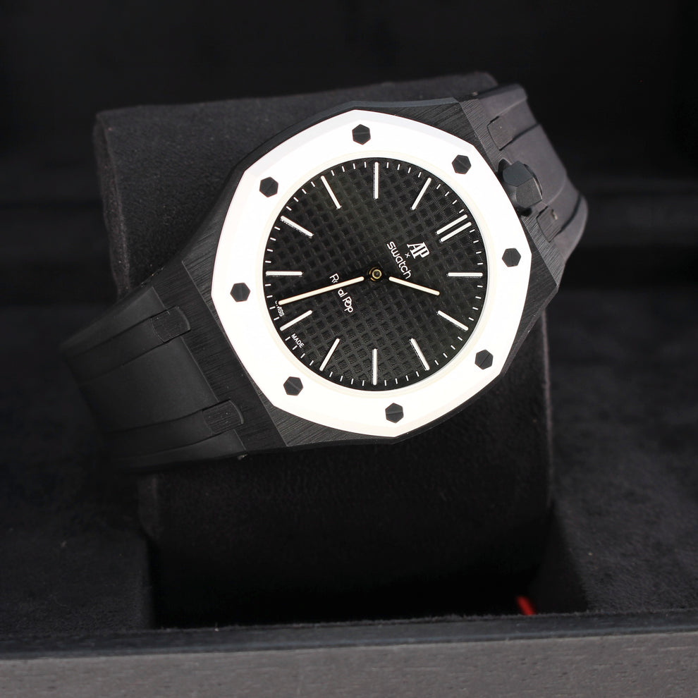 Royal Pop OCHO NEGRO angled dial view showing black strap and crown on the right with white octagonal bezel